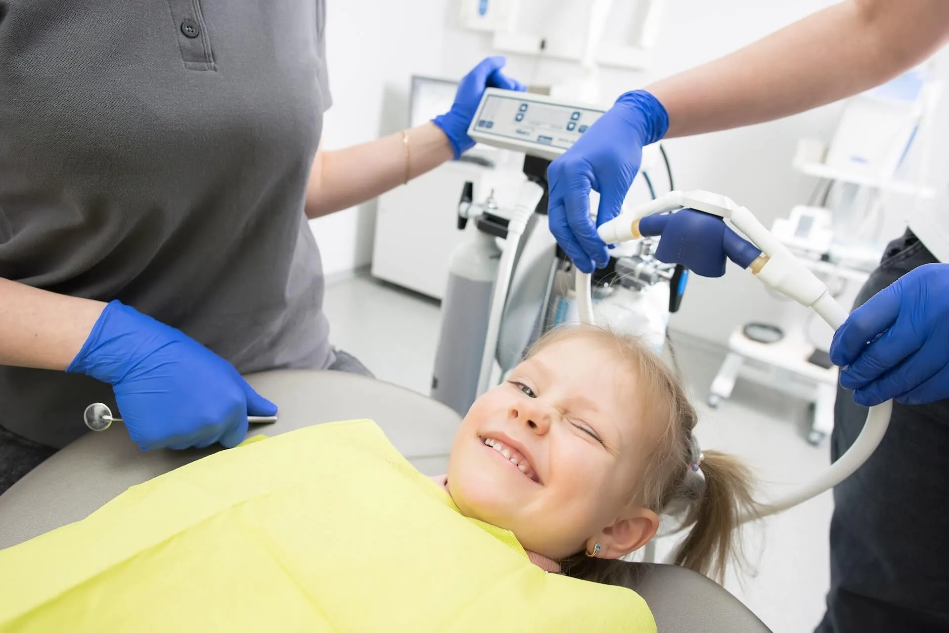 Klaas - Dentist website Webflow template